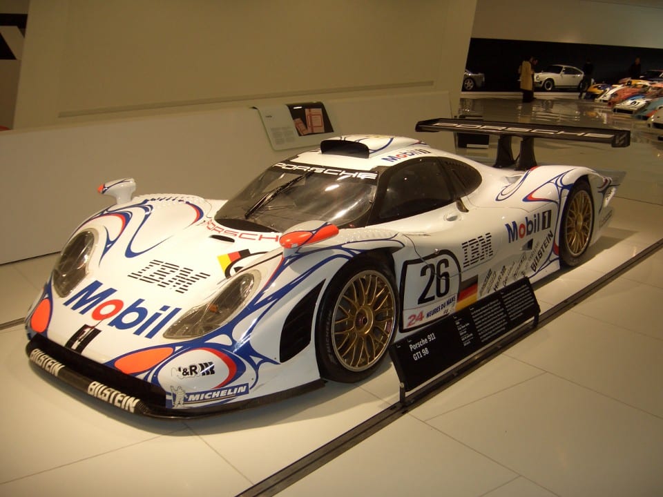 Porsche 911 GT1 Strassenversion