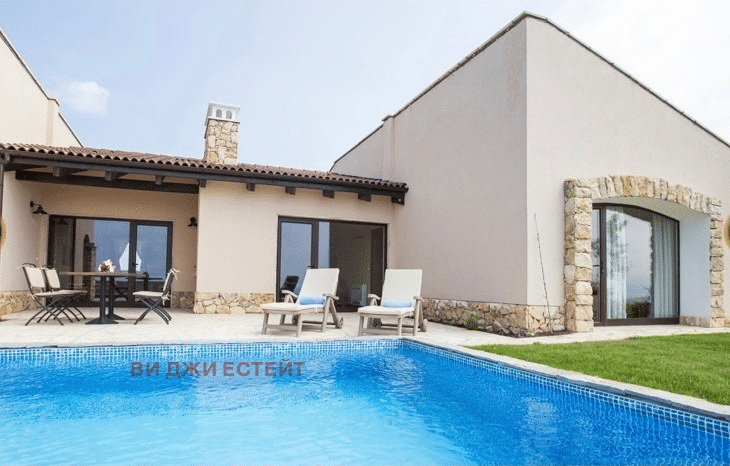 Propriété en vente pour 330 000 euros