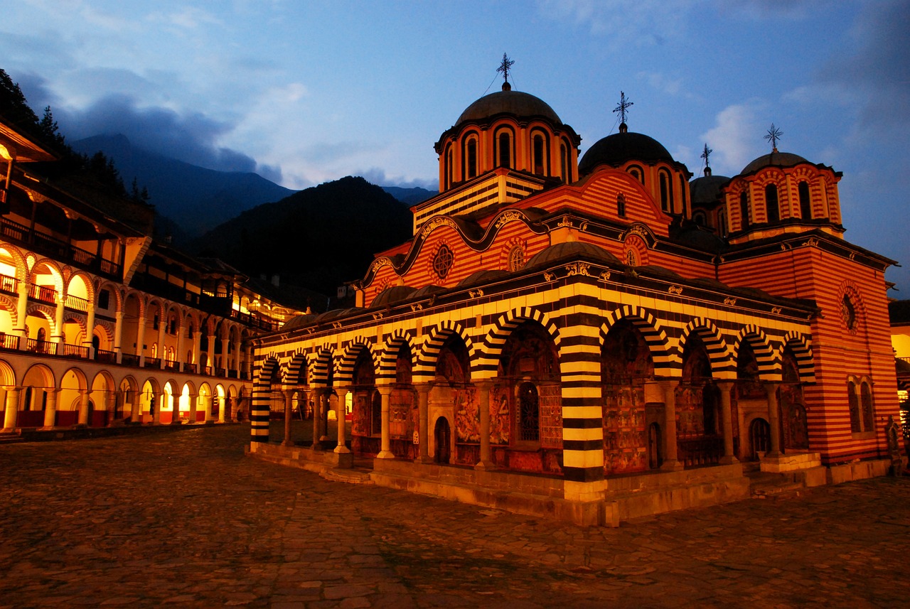 Monastère en Bulgarie : création d'une société en Bulgarie