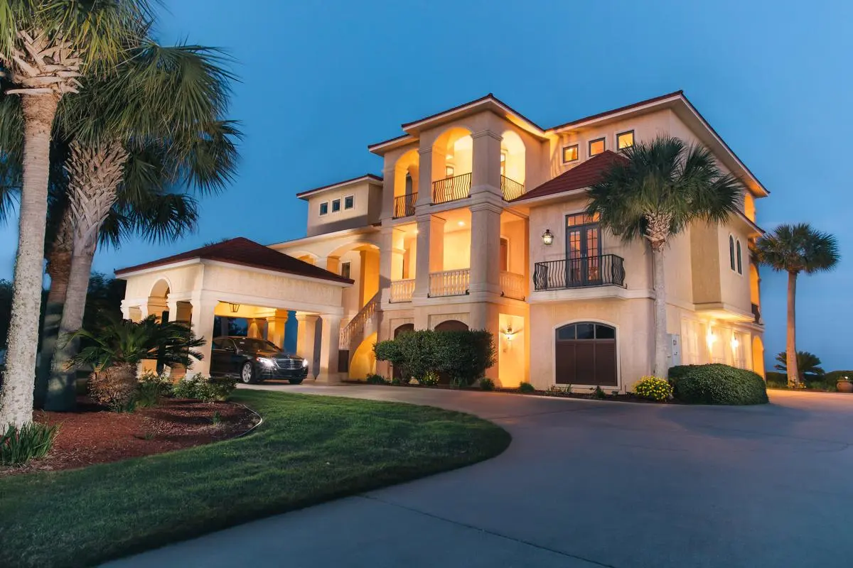 Luxury waterfront home in Florida