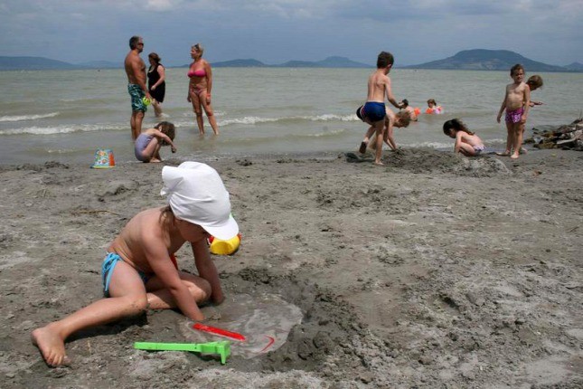 Puit ou chateau de sable Balaton