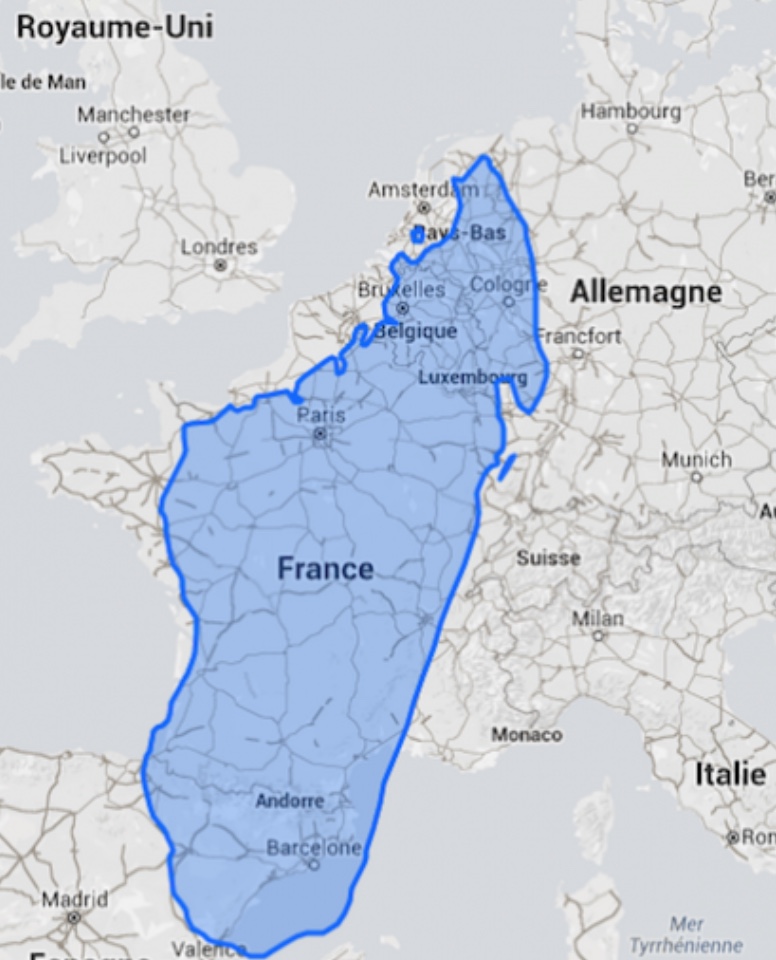 superficie comparatif madagascar france