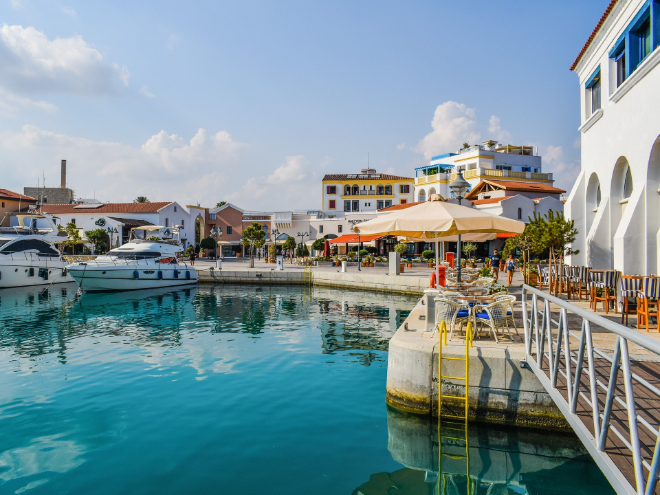 Limassol Marina, située dans la ville de Limassol